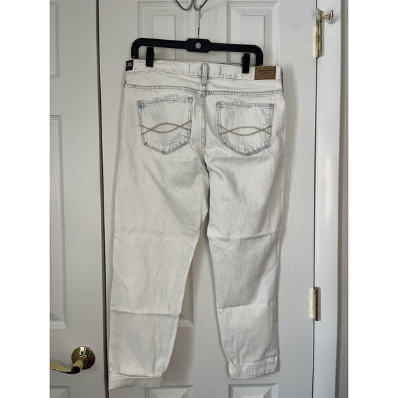 NWT Abercrombie & Fit Easy Fit Boyfriend Acid Wash Distressed Jeans Women 6 - Picture 7 of 11